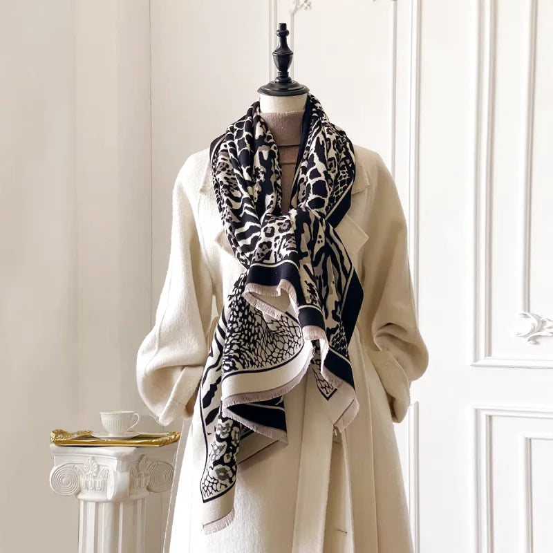 Echarpe Léopard Noir