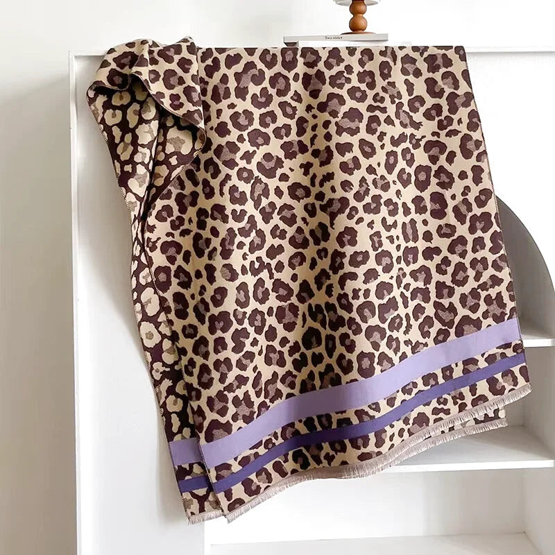 Echarpe Léopard Violet