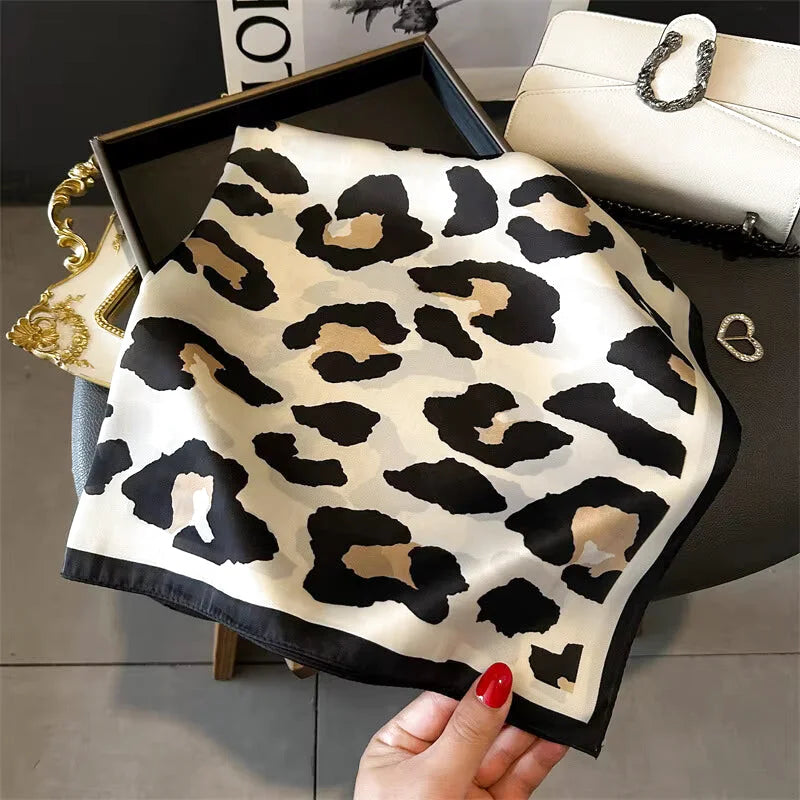 Foulard Triangle Léopard